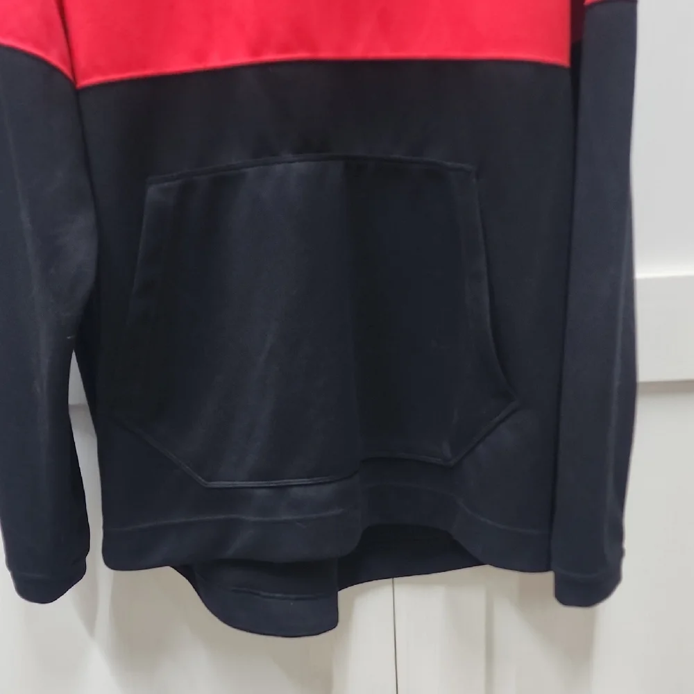 Nike Men's Bold Red and Black Pull Over Hoodie - Picture 5 of 8